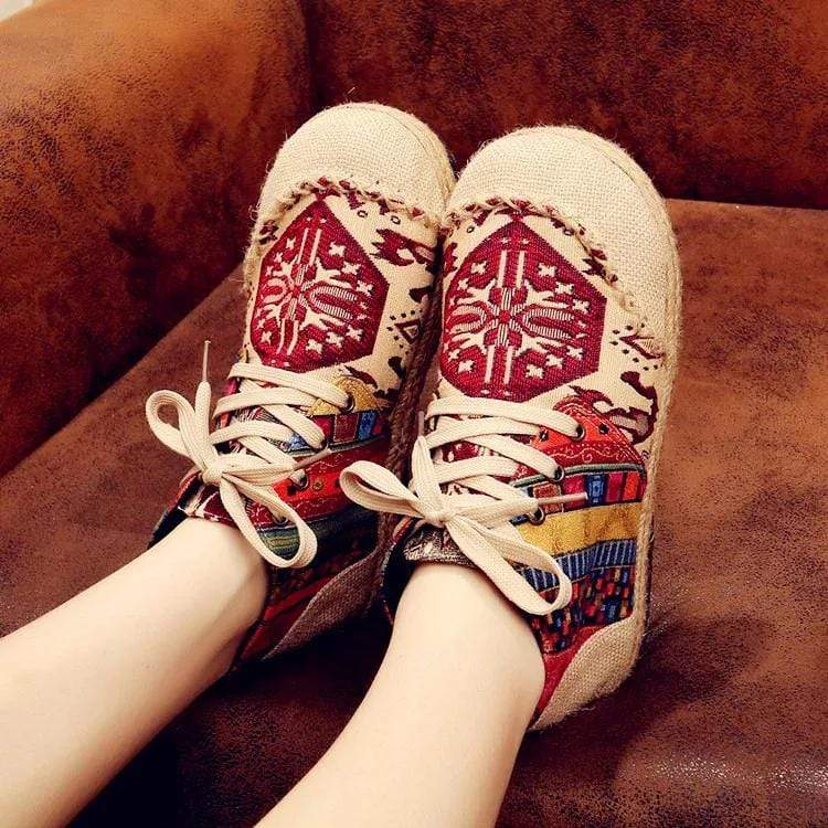 WickedAF Red / 5 Arden Ethnic Design Shoes