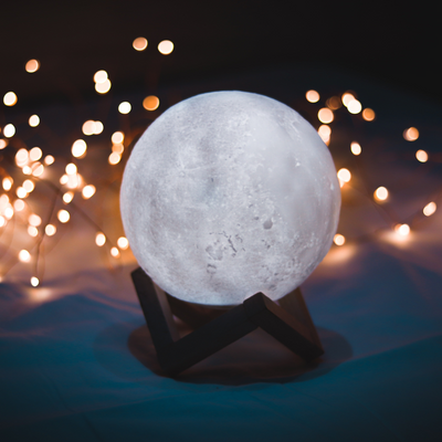 5 Moon Lamps Designs that Will Make Your Home Look Magical