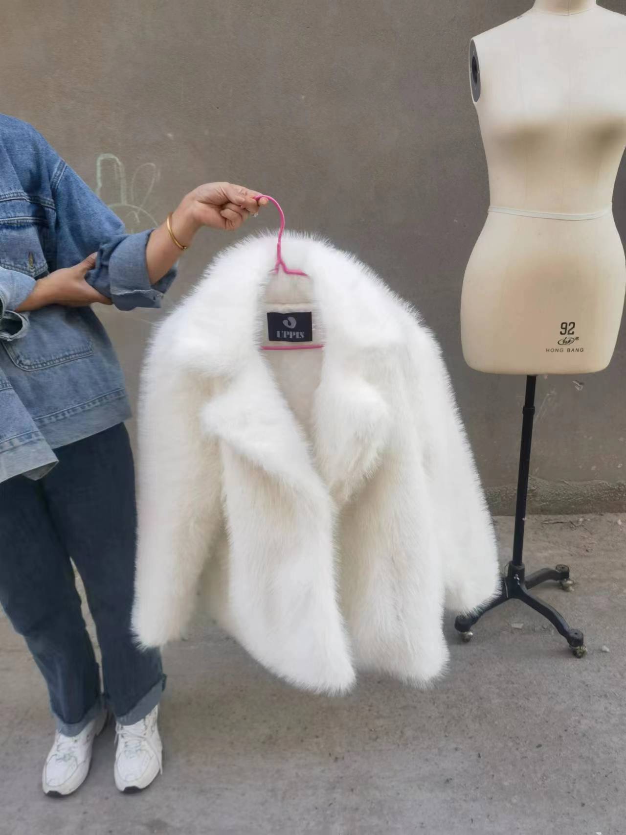 Vanessa Luxe White Faux Fur Coat