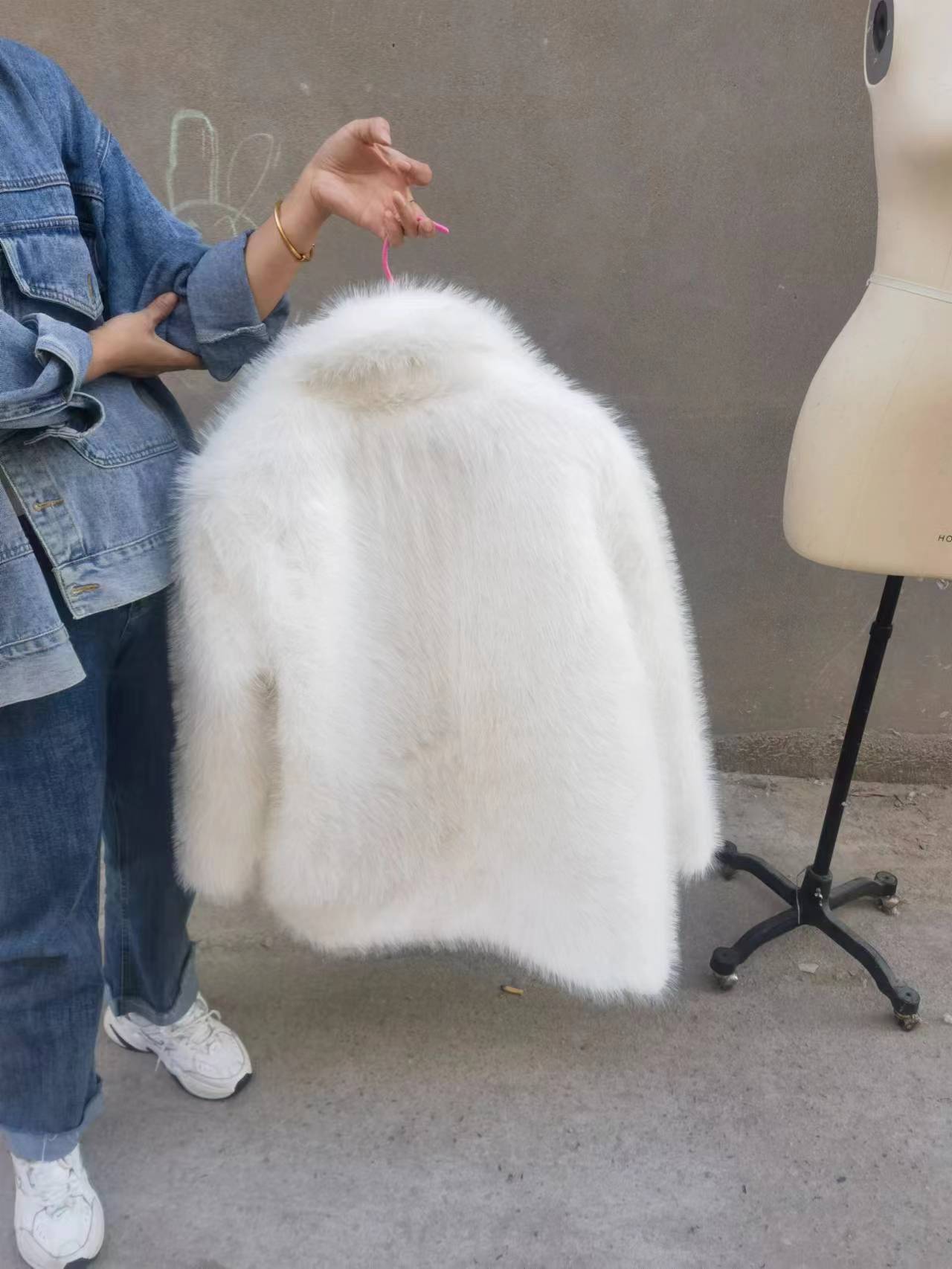 Vanessa Luxe White Faux Fur Coat