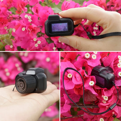 Mini Vintage Keychain Camera