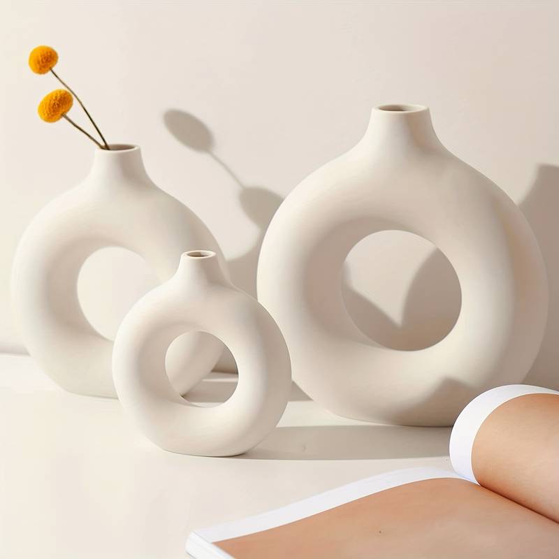 wickedafstore Hollow Minimalistic Ceramic Vase