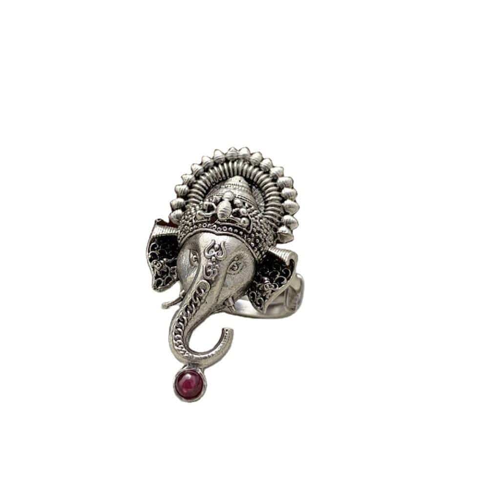 WickedAF 8 / Silver Ethnic Elephant Vintage Ring