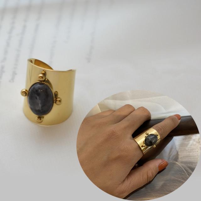 WickedAF Resizable / Gray Natural Stone Wide Gold Ring