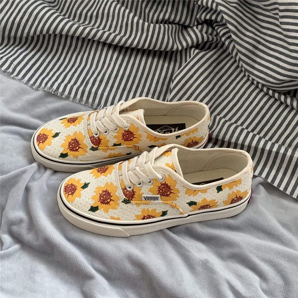 Sunflowers and Daisies Sneakers - wickedafstore