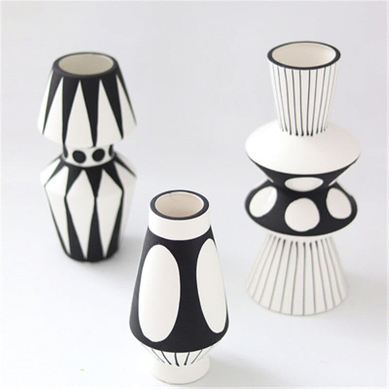 wickedafstore Black And White Irregular Vase