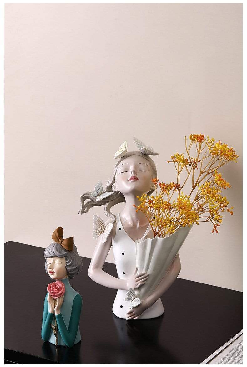 wickedafstore Butterfly Figurine Vase