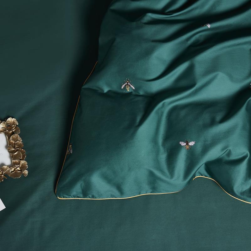 wickedafstore Emerald Bee Duvet Cover Set (Egyptian Cotton)