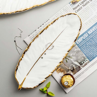 wickedafstore Feather Shape Plate