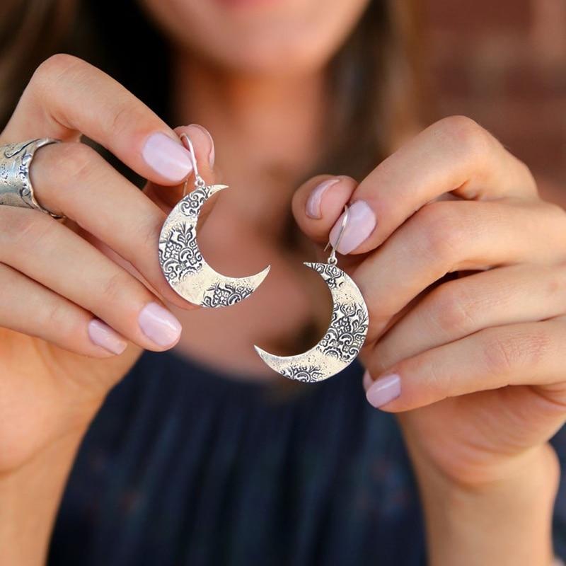 wickedafstore Minimalist Silver Crescent Moon Earrings