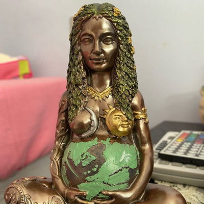 wickedafstore Mother Earth Statue