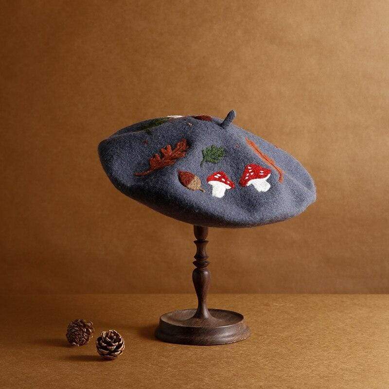 Beret, hand embroidery, discount