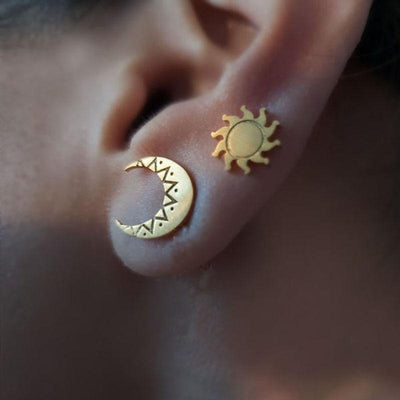 wickedafstore Sun and Moon Mini Earrings